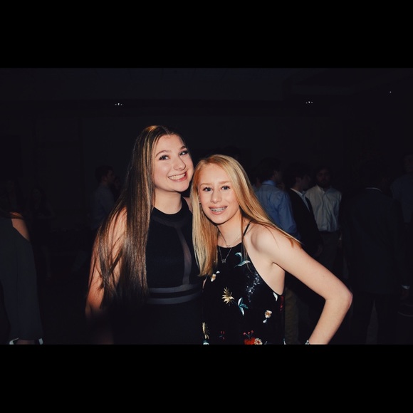 Meet your Posher, Ainsley - Picture 1 of 8